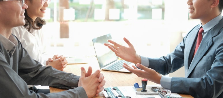 외국인 고객 상담 중 의사소통 문제, 통역으로 해결한 사례